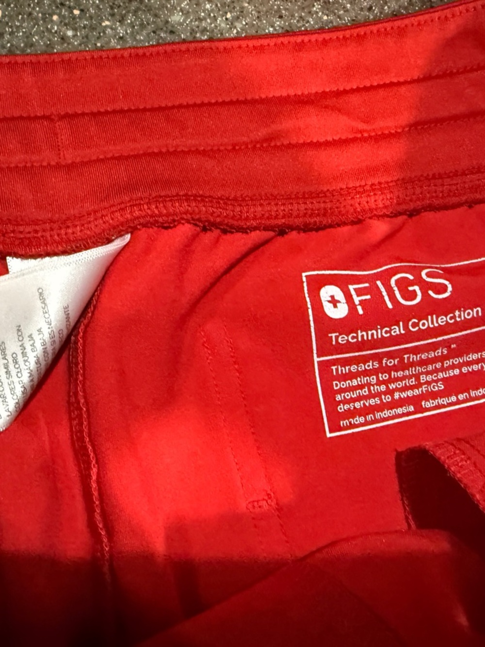 FIGS Technical Collection scrub set - Picture 5 of 6